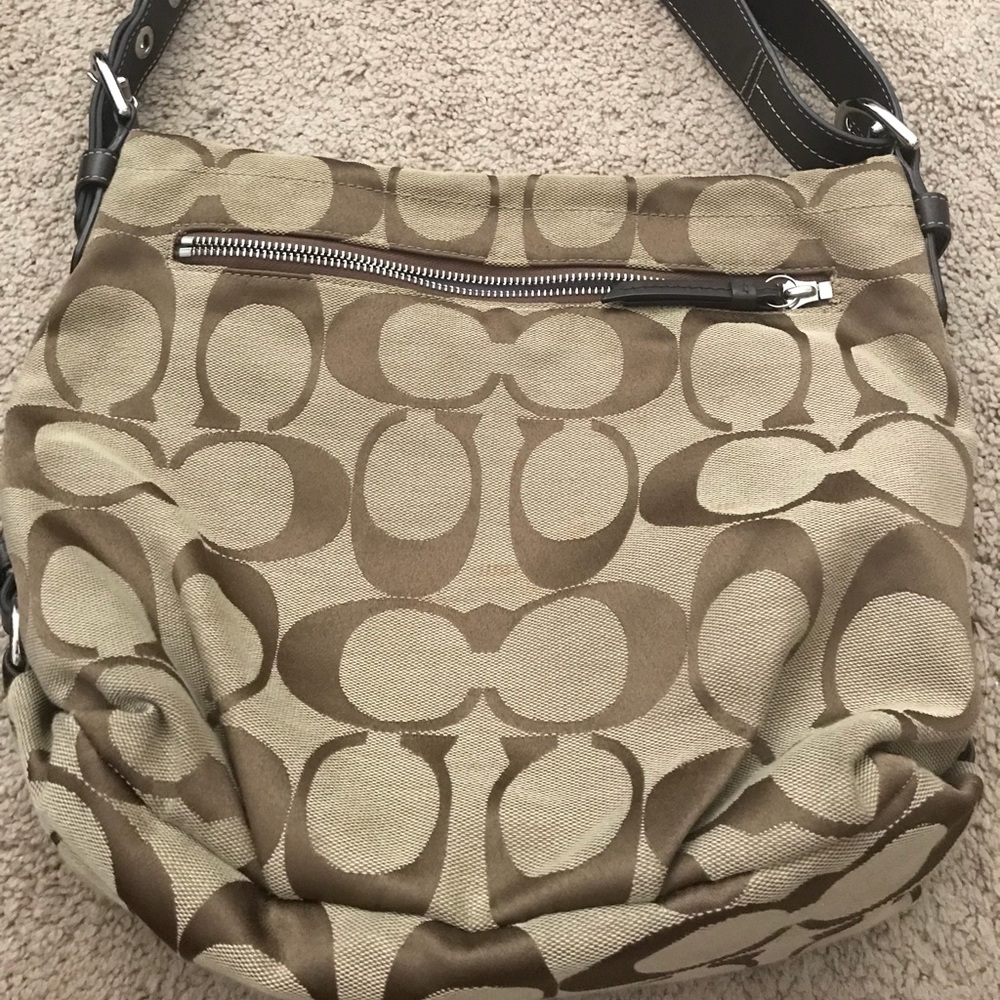 Signature Coach Handbag - Picture 2 of 4